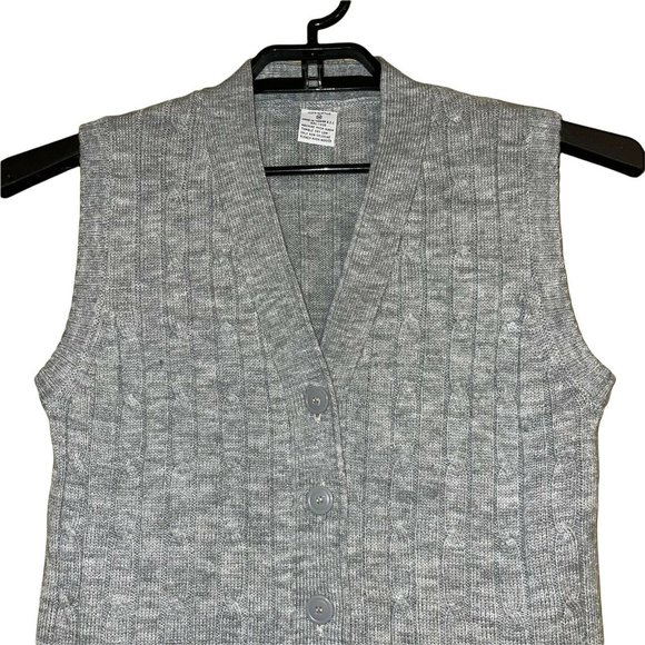 Vintage JC Penney Women Sweater Vest Medium Cable Knit Gray Button Front V-Neck - Picture 3 of 9